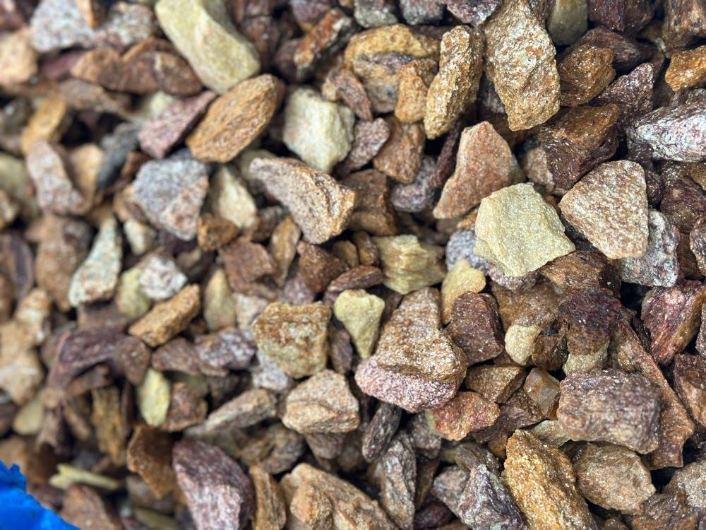 Златолит персиковый декоративная каменная крошка купить в Тюменской области