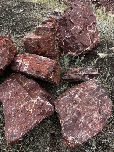 Камни для ландшафтного дизайна красно-фиолетовые 10-60 килограмм купить в Тюменской области