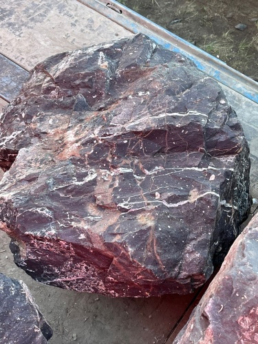 Камни для ландшафтного дизайна красно-фиолетовые 10-60 килограмм купить в Тюменской области