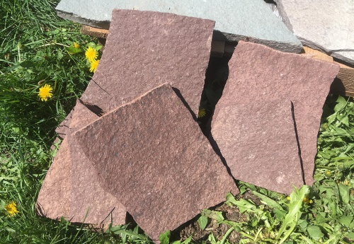 Плитняк лемезит бордовый для цоколя 1,5-2 см купить в Тюменской области