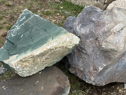 Камни для ландшафтного дизайна зелёные 10-60 килограмм купить в Тюменской области