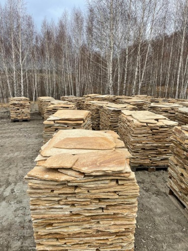 Плитняк златолит жёлтый для фасада 1,5-3 см купить в Тюменской области