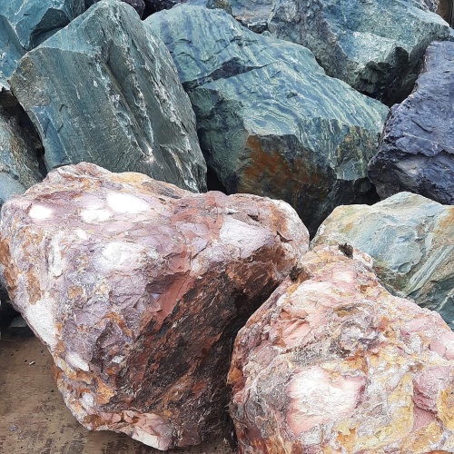 Ландшафтные глыбы красно-фиолетовые 200-1000 килограмм купить в Тюменской области