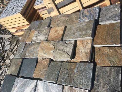 Плитка пилёная златолит Уральский для цоколя, отмостки купить в Тюменской области