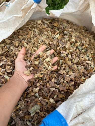 Златолит персиковый декоративная каменная крошка купить в Тюменской области