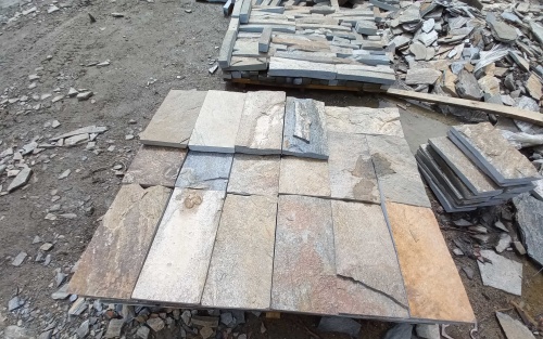 Плитка пилёная златолит Уральский для цоколя, отмостки купить в Тюменской области