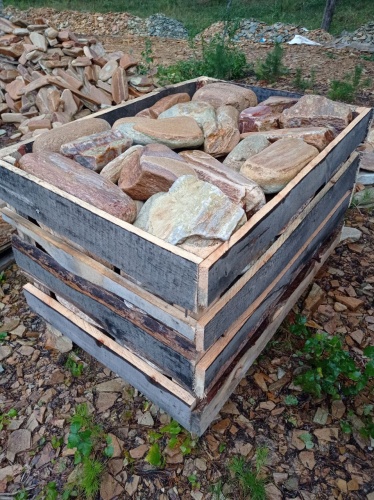 Златолит жёлтый, жёлто-зелёный глыбки и валуны для ланшафтного дизайна купить в Тюменской области