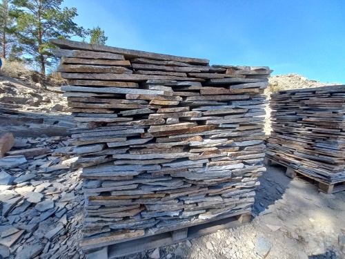 Плитняк златолит серебристый для фасада купить в Тюменской области