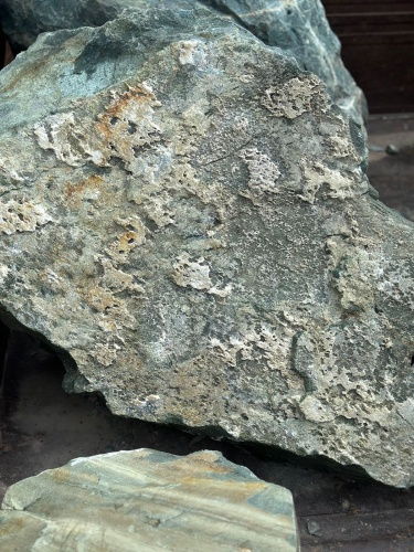 Ландшафтные глыбы зелёные 200-500 килограмм купить в Тюменской области